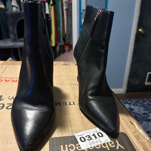 Black leather ankle boots - Picture 4 of 5